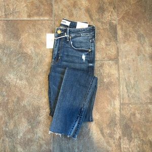 JBD- (NWT)H/R Skinny with side slit.